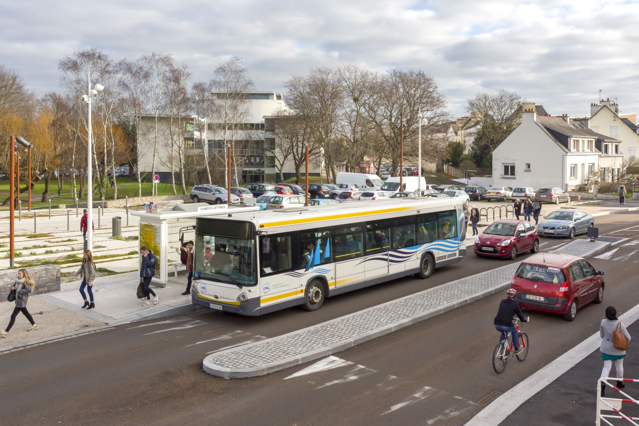 La station Triskell devant le campus des lettres